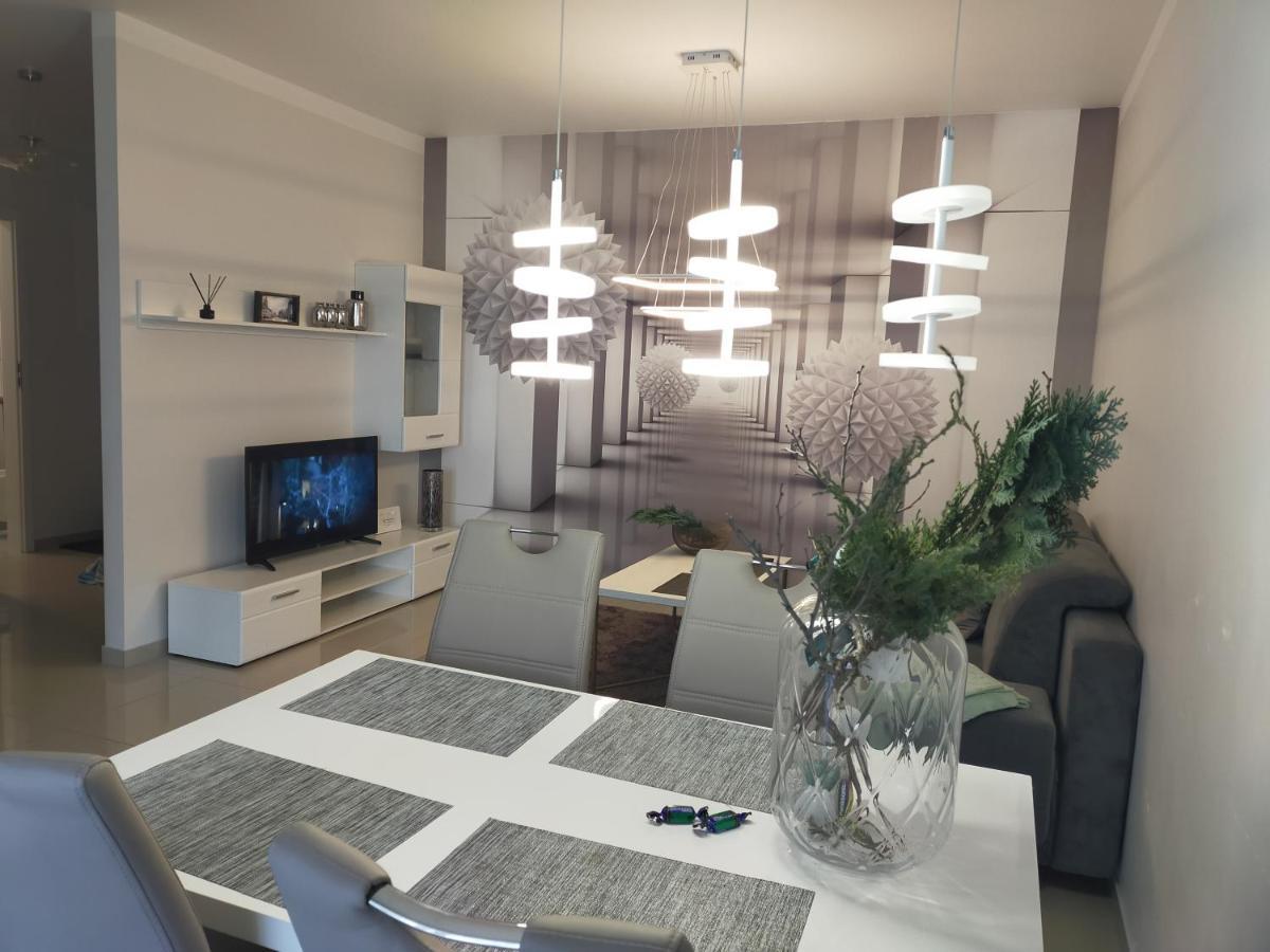 Apartament -Sweet Home Lubiń Exteriér fotografie