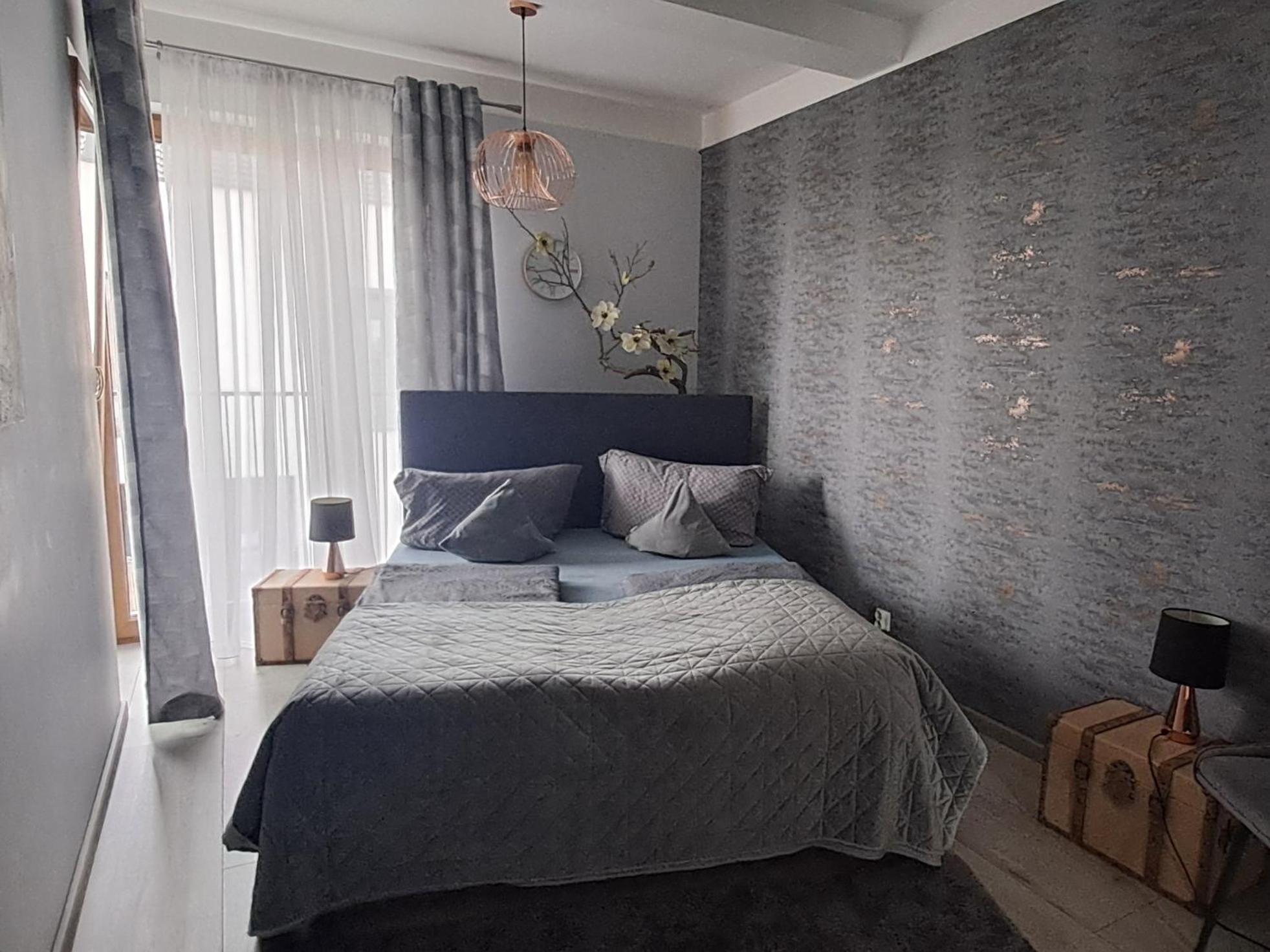 Apartament -Sweet Home Lubiń Exteriér fotografie